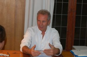Ródenas: "Debemos estudiar por separado cada vacuna y decidir en cada caso el balance riesgo-beneficio" 3 Pedro Ródenas2