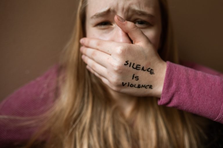 Aumentan los suicidios en niños y adolescentes y se provocan con psicofármacos 1 Aumentan los suicidios en niños y adolescentes y se provocan con psicofármacos