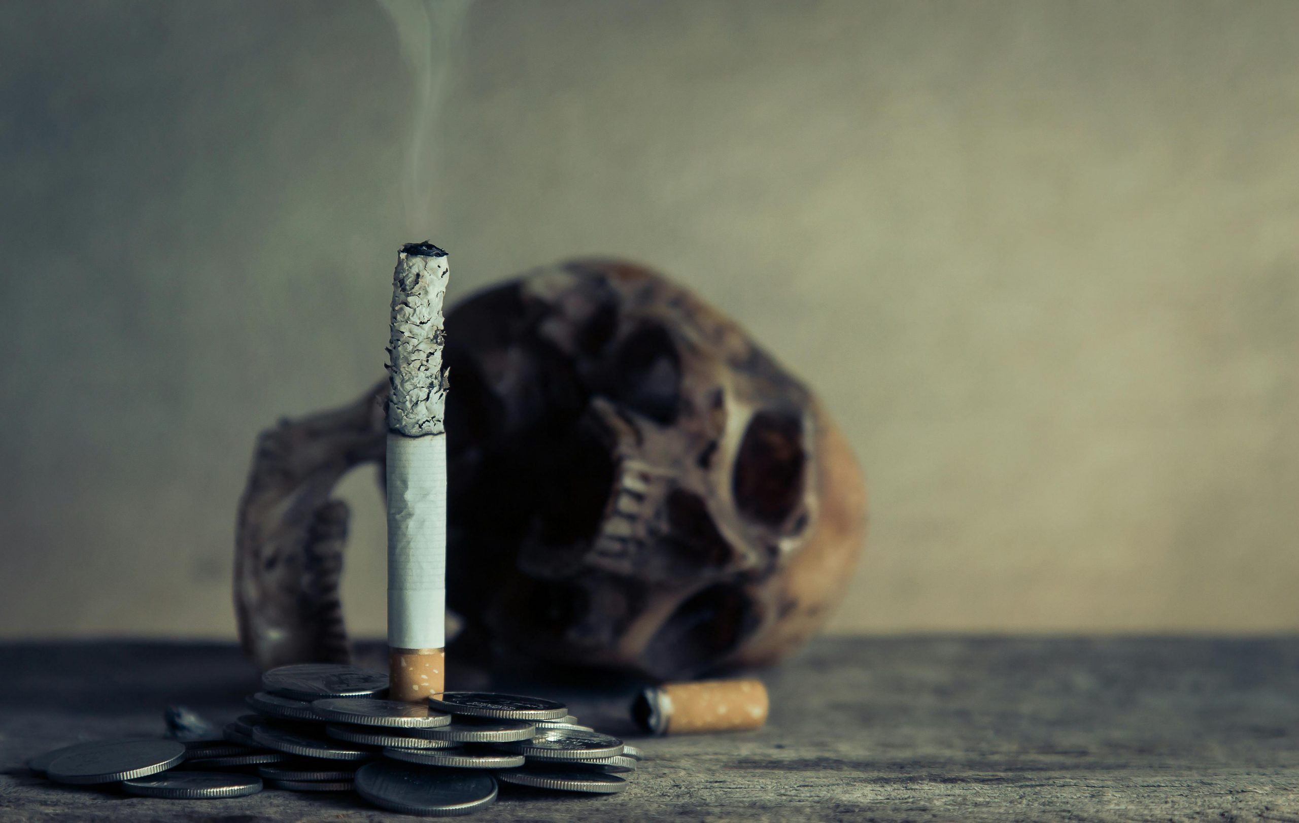 ¿Qué está ocurriendo con el oscuro negocio de los fármacos para dejar de fumar? 1 Fumar 1 min min scaled