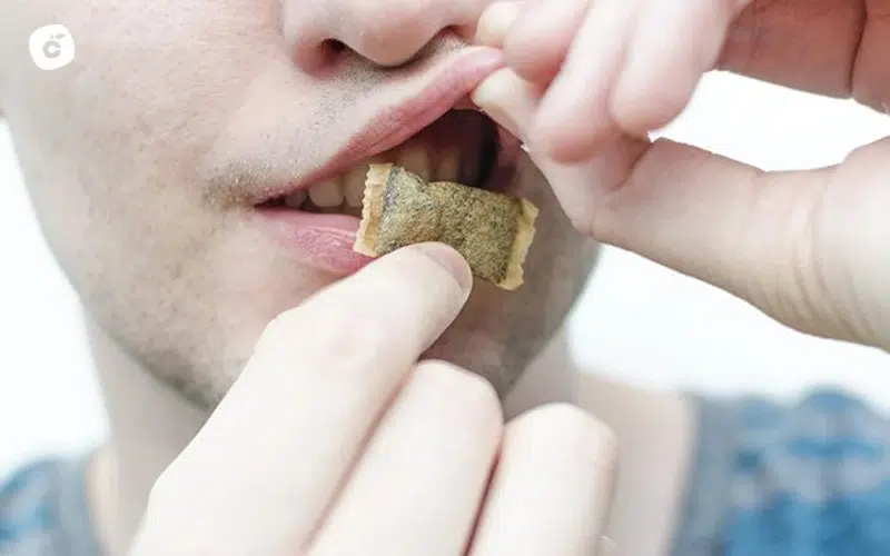 Snus: La nueva droga, usada para sustituir el tabaco, que es un gran chute de nicotina 1 Snus miguel jara 1